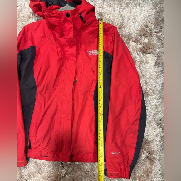The North Face Red/Pink Heavyweight Woman’s Small Jacket - Picture 12 of 16